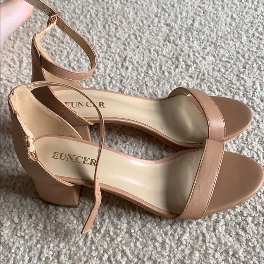 Wedge heels